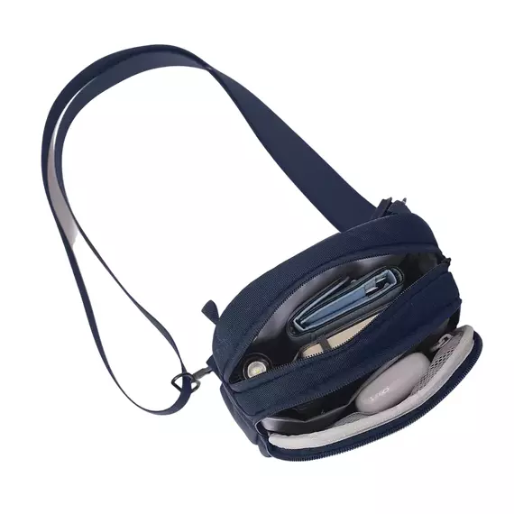Geantă pe umăr Bobby Boxy Sling, Polietilen tereftalat reciclat, Bleumarin, 5 image